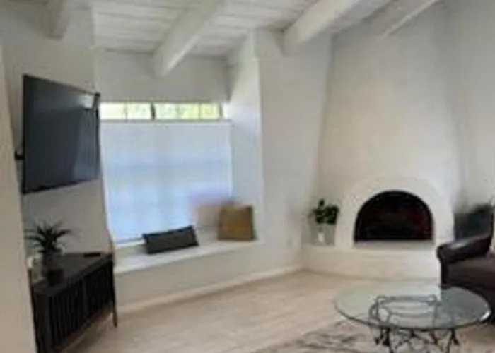 Holiday home Patio View Of Golf & Mountain View, Pets Welcome
